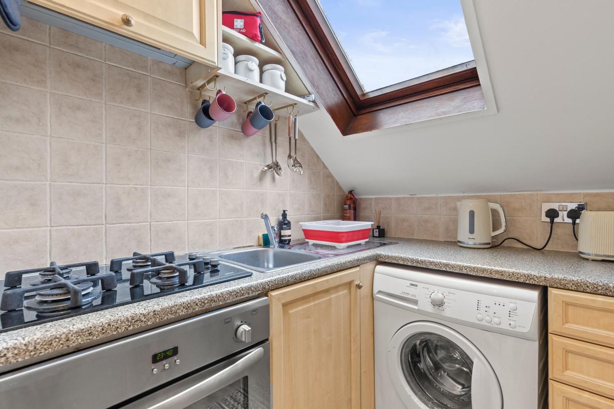 Cosy Flat In London Apartment Ийлинг Екстериор снимка