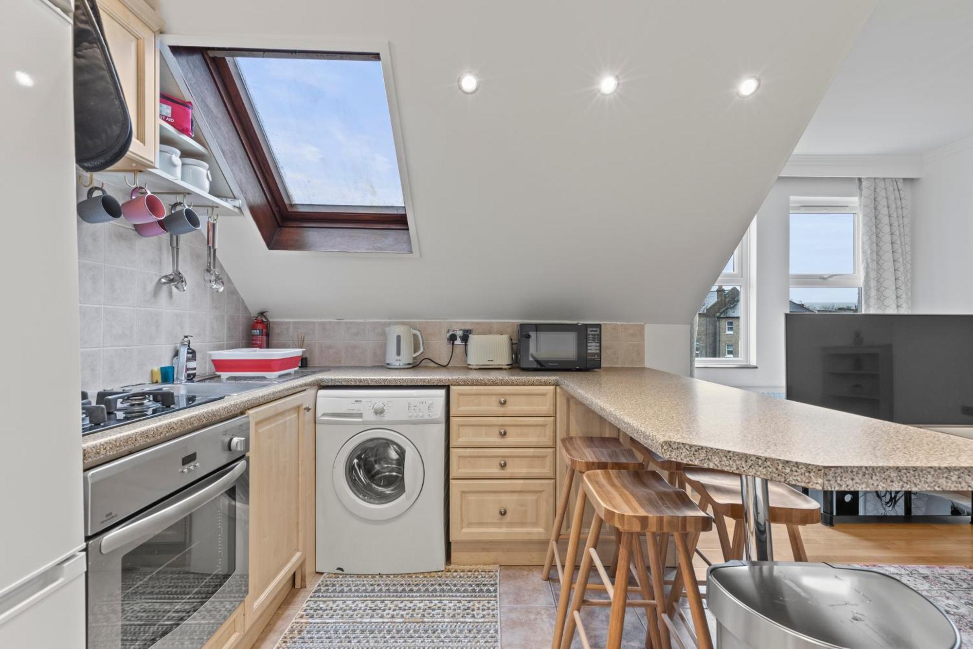 Cosy Flat In London Apartment Ийлинг Екстериор снимка